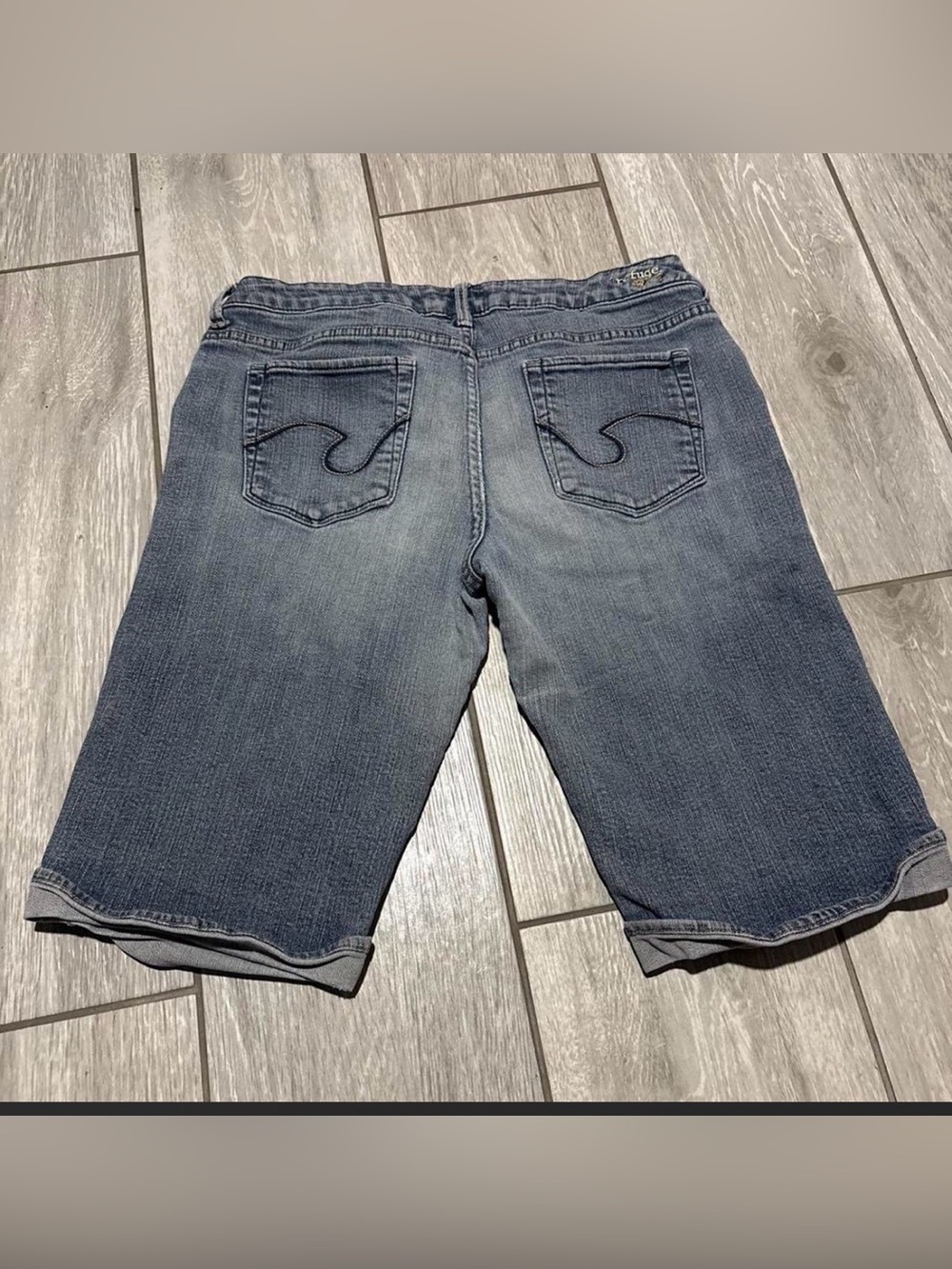Cruel Girl Women's Boyfriend Bermuda Jeans - Medium Blue Wash